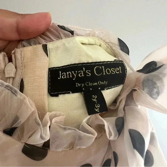 Janya’s Closet Puff Sleeve Tulle Dress Size 2-3T - Picture 6 of 6